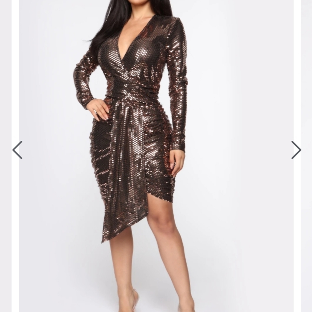 Woman's sequined party dress🌴